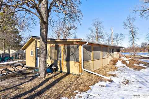 28301 W Center Road, Omaha, NE 68069