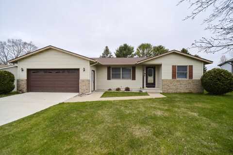 364 12th Street, Manistee, MI 49660