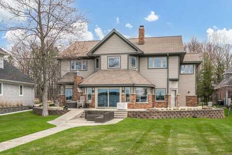 9230 E Shore Drive, Portage, MI 49002