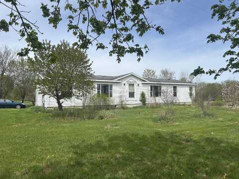 1675 Catholic Church Road, Stockbridge, MI 49285