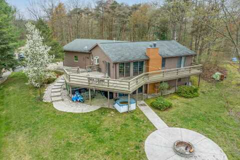 10740 Boxwood Drive, Canadian Lakes, MI 49346