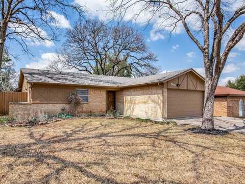 2620 Colleen Drive, Arlington, TX 76016