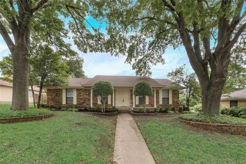 913 Vince Lane, DeSoto, TX 75115