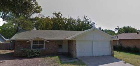 5410 Kings Manor Drive, Lake Dallas, TX 75065