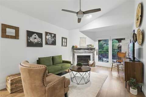 3244 Donnelly Circle, Fort Worth, TX 76107