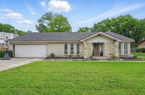 2108 Stonegate Drive N, Bedford, TX 76021