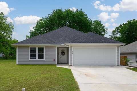 928 W Chase Street, Denison, TX 75020