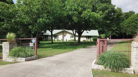 1134 Lakefront Drive, Waxahachie, TX 75165