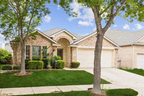 2041 Lake Trail Drive, Heartland, TX 75126