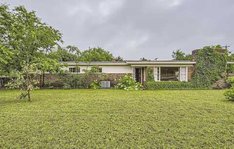 5141 Circle Ridge Drive, Fort Worth, TX 76114