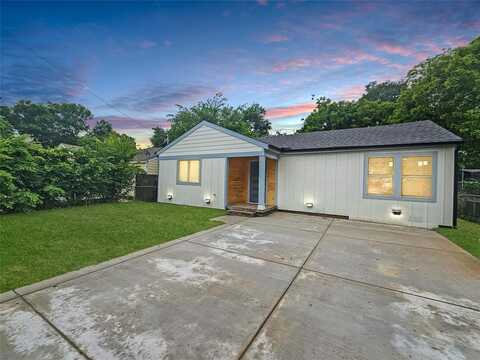 8622 Eden Valley Lane, Dallas, TX 75217