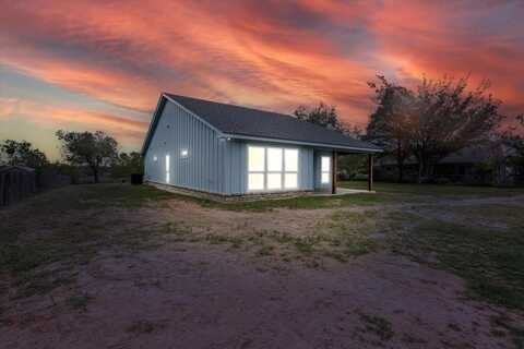 212 W. Davis, Perrin, TX 76486