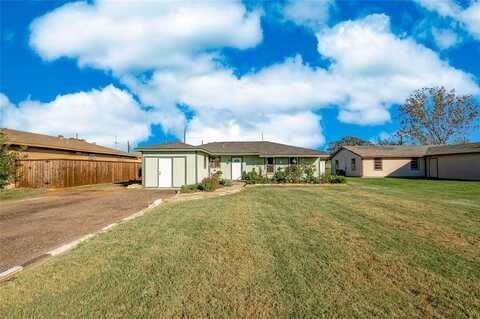 131 Maverick Trail, Oak Point, TX 75068