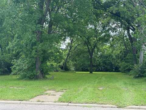 812 N Willow Street, Sherman, TX 75090