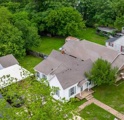 1227 W Walker Street, Denison, TX 75020