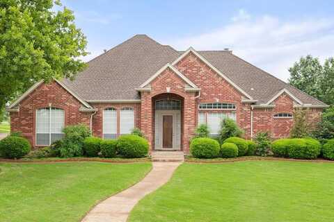 920 Shady Creek Drive, Kennedale, TX 76060