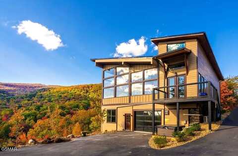 3343 Summit Trails Dr Drive, Sevierville, TN 37862