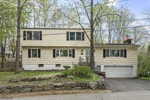 33 Brooksyde Ave, Ringwood, NJ 07456