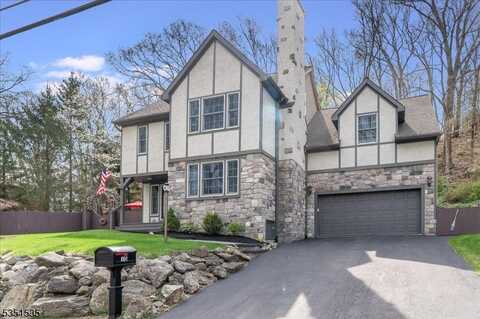 10 S Shore Trl, Sparta, NJ 07871