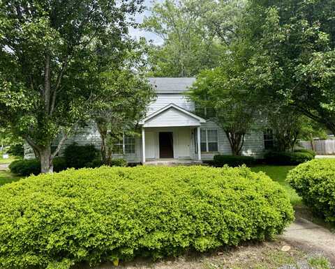 194 McCord St, West Point, MS 39773