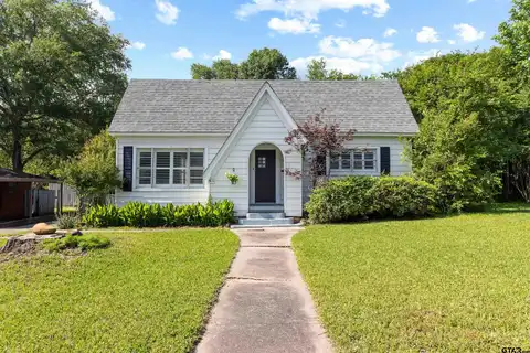 514 W Main St, Henderson, TX 75652