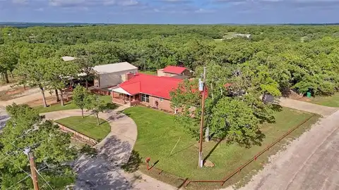 100 Chavez Drive, Nocona, TX 76255
