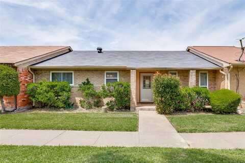 12 E Creek Drive, Grand Prairie, TX 75052