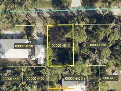 7333 Sundiet Boulevard, Bokeelia, FL 33922