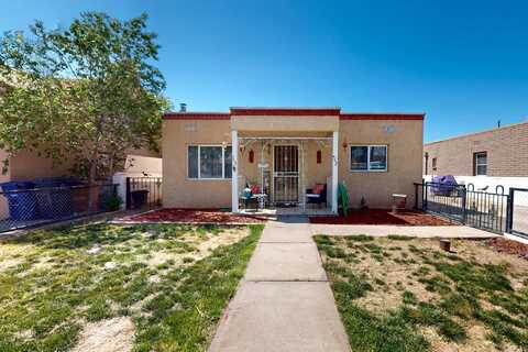 512 DOUGLAS MACARTHUR Road NW, Albuquerque, NM 87107