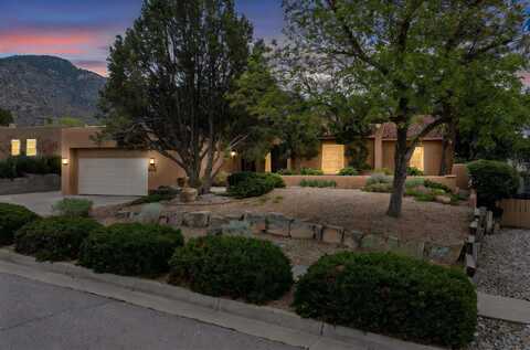 13108 Della Longa Lane NE, Albuquerque, NM 87111