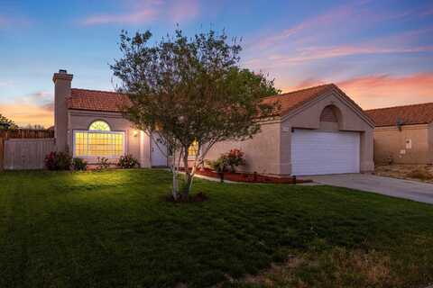 1009 Fairwind Avenue, Rosamond, CA 93560