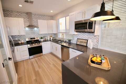 1838 Thunder Mountain Drive, Henderson, NV 89012