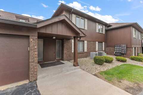 2545 E Lakeshore Drive, Crown Point, IN 46307