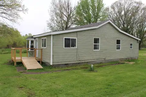 7215 N 50 E, Hamlet, IN 46532