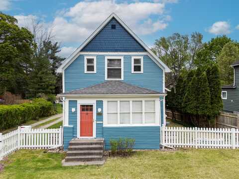 2239 Oakland Drive, Kalamazoo, MI 49008