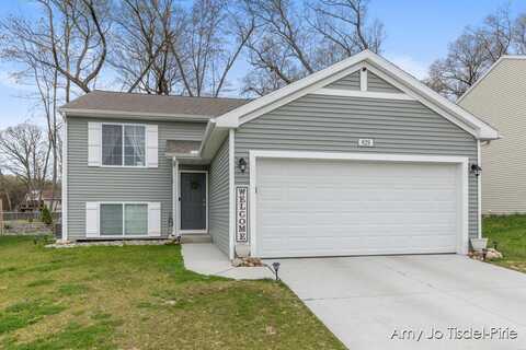 829 Hollyhock Drive, Greenville, MI 48838