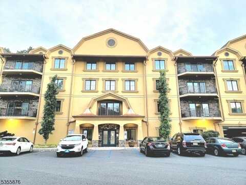 10 Lower Notch, Woodland Park, NJ 07424