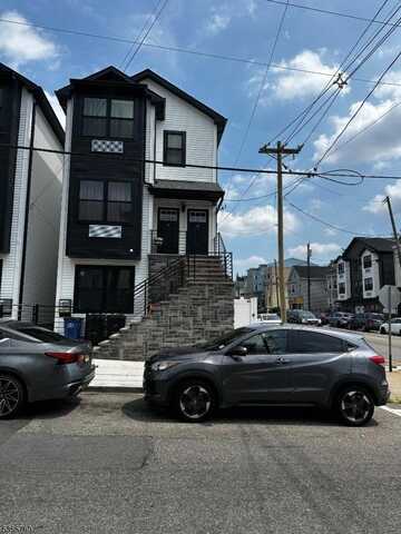 86 N 7Th St, Paterson, NJ 07522