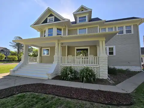 1610 Elm St, Hays, KS 67601