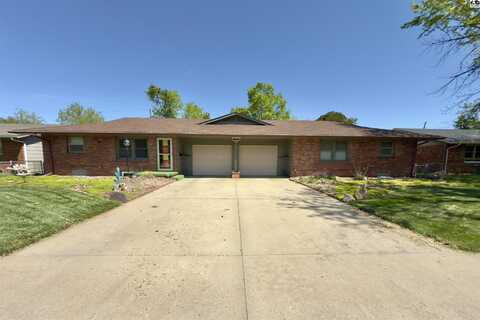 1004 E 23rd Ave, Hutchinson, KS 67502