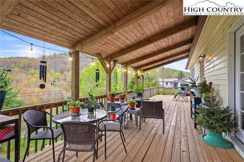 2009 Deck Hill Road, Blowing Rock, NC 28605