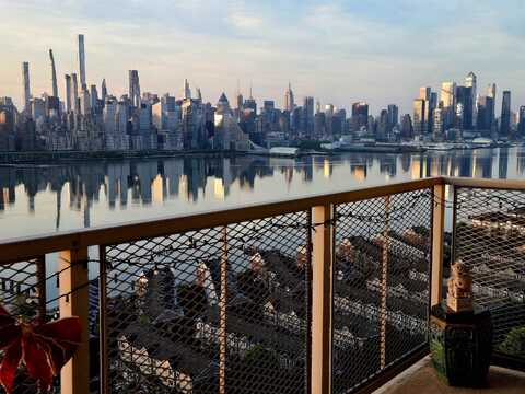 6600 BLVD EAST, West New York, NJ 07093