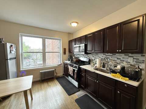 160 VROOM ST, JC, Journal Square, NJ 07306