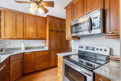 1015 Aoloa Place, Kailua, HI 96734