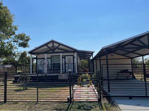 709 W Lampasas Street, Lometa, TX 76853
