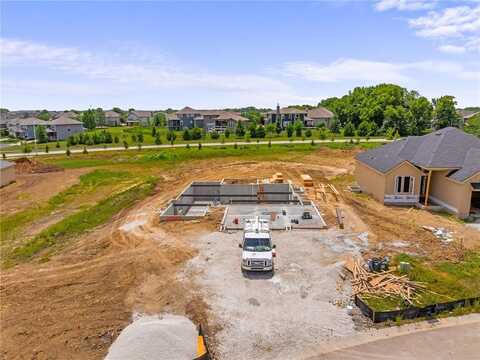 9069 Shady Bend Road, Lenexa, KS 66227