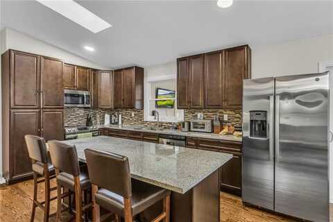 11719 Troost Avenue, Kansas City, MO 64131