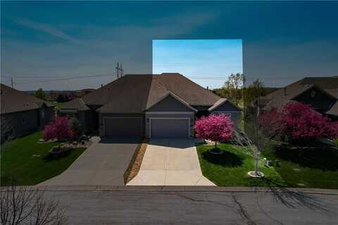 19703 W 100th Terrace, Lenexa, KS 66220