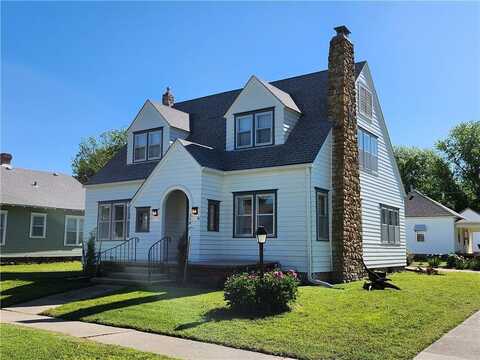 318 S 9th Street, Independence, KS 67301