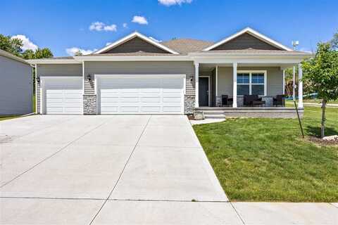 701 Prairie View Dr, WestBranch, IA 52358